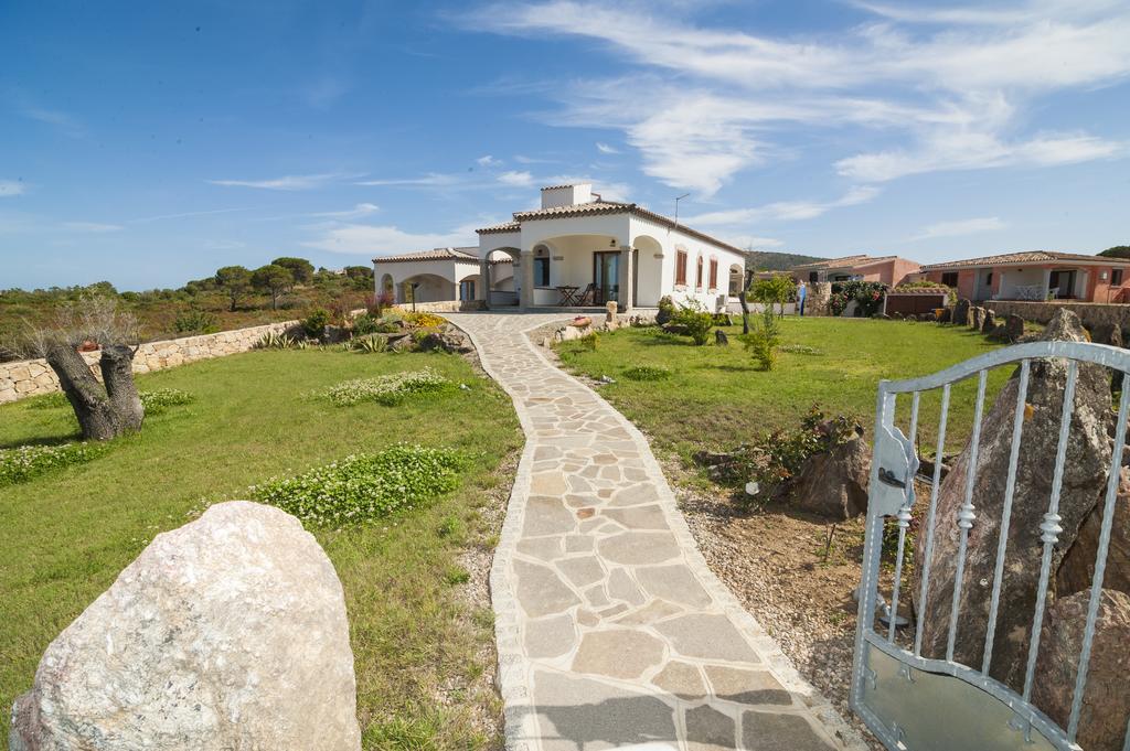 Appartamenti Sant'Anna Budoni Eksteriør billede